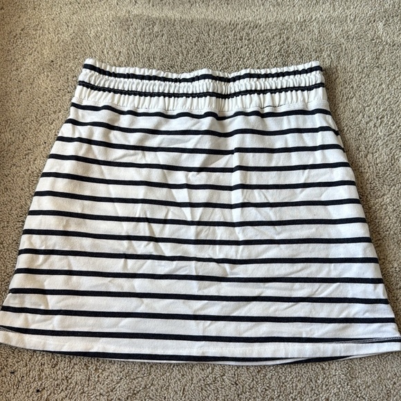 Helly Hansen | Striped Skirt | Size Small | Navy / white - Picture 2 of 6